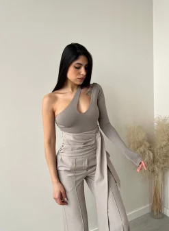 Body Erica tortora