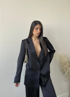 Giacca in simil raso oversize nera