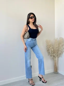 Jeans lavaggio chiaro con brillanti 1351