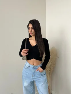 Maglia con incrocio nera