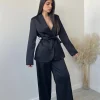 Pantalone palazzo in simil raso nero