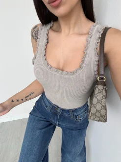 Top Corinne in maglia beige