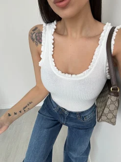 Top Corinne in maglia bianco