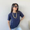 T-shirt con collana blu navy